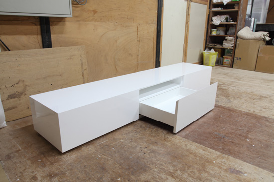 テレビボード　シンプルモダン