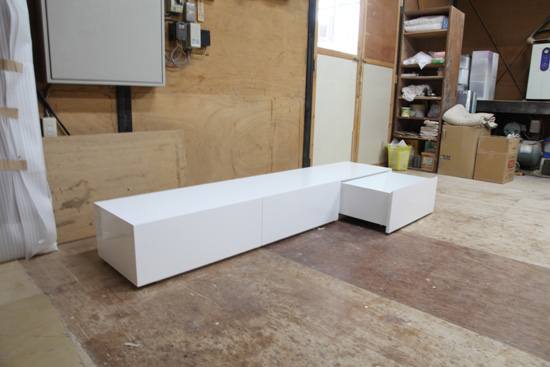 テレビボード　引き出し