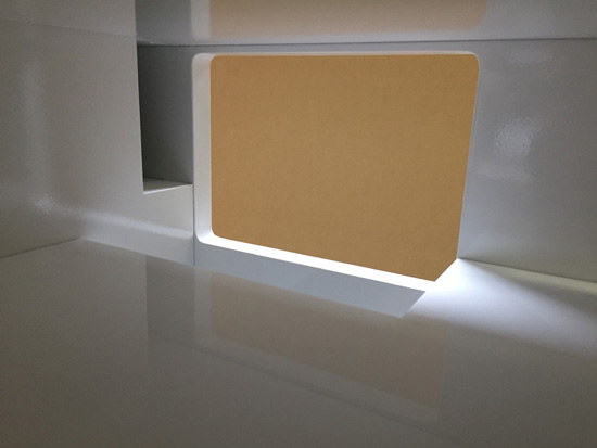 テレビボード　配線用穴加工