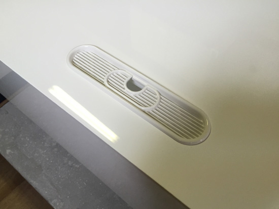 テレビボード　天板　配線用穴加工