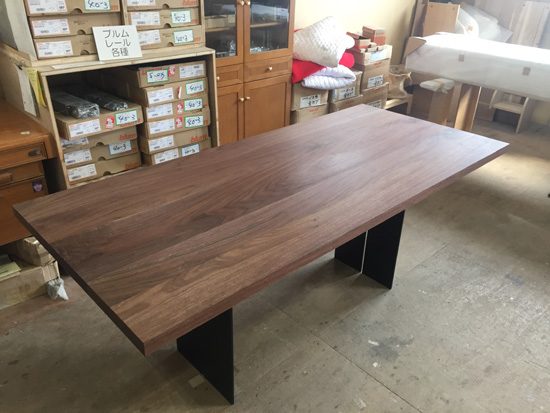 ダイニングテーブル　1800mm
