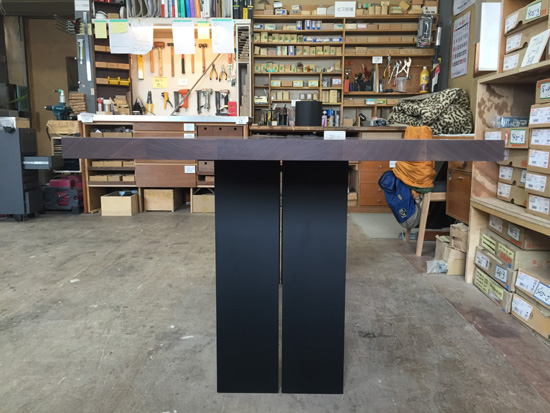 ダイニングテーブル　シンプル