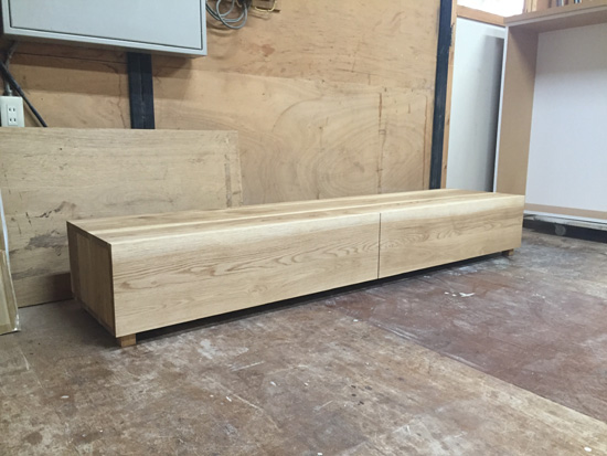 テレビボード　無垢　白太