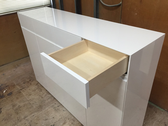 収納家具　ホワイト