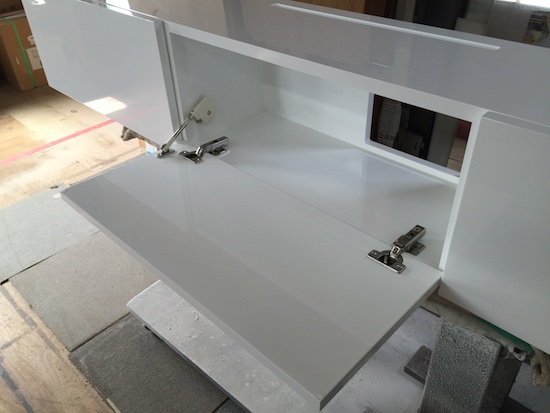 TVボード　壁掛け