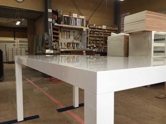 ダイニングテーブル　シンプル　鏡面